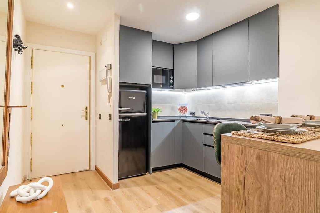 Apartamento Reformado Y Tranquilo Junto A Gran Via Madrid Exterior foto